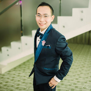 Meet your Posher, Jems